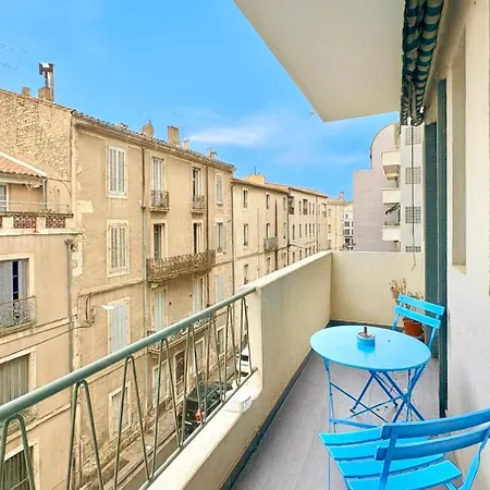 Le Colbert, Spacieux, 4 Chambres, 4 Salles De Bain Apartment Nîmes
