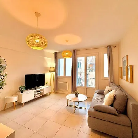 Le Colbert, Spacieux, 4 Chambres, 4 Salles De Bain Apartmán *